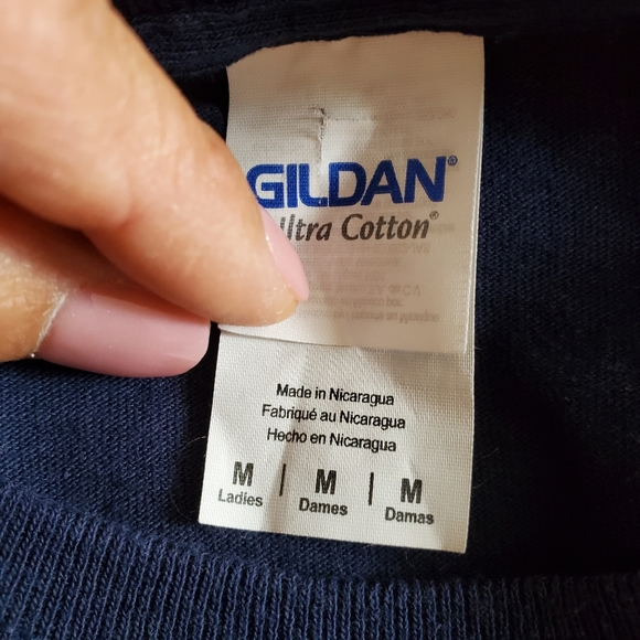 Nevertheless She Persisted Navy Graphic T, Size M - Picture 3 of 3